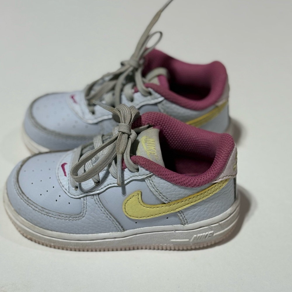 Nike Air Force 1 toddle girls size 7c